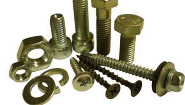 Крепёж, гвозди, болты, цепи в Дисне