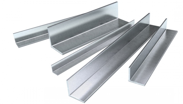 Уголок равнополочный низколегированный  в Дисне